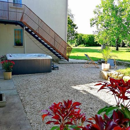 Gite Dans Une Ambiance Vegetale Avec Spa Privatif Jazennes ภายนอก รูปภาพ