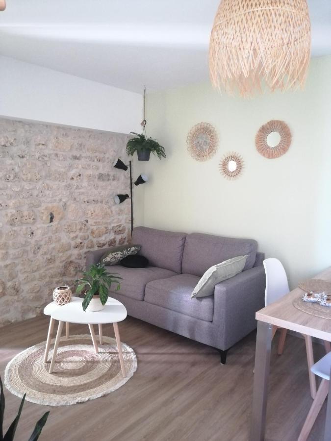 Gite Dans Une Ambiance Vegetale Avec Spa Privatif Jazennes ภายนอก รูปภาพ