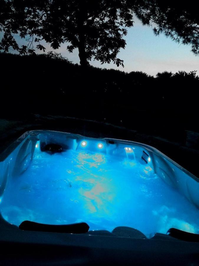 Gite Dans Une Ambiance Vegetale Avec Spa Privatif Jazennes ภายนอก รูปภาพ