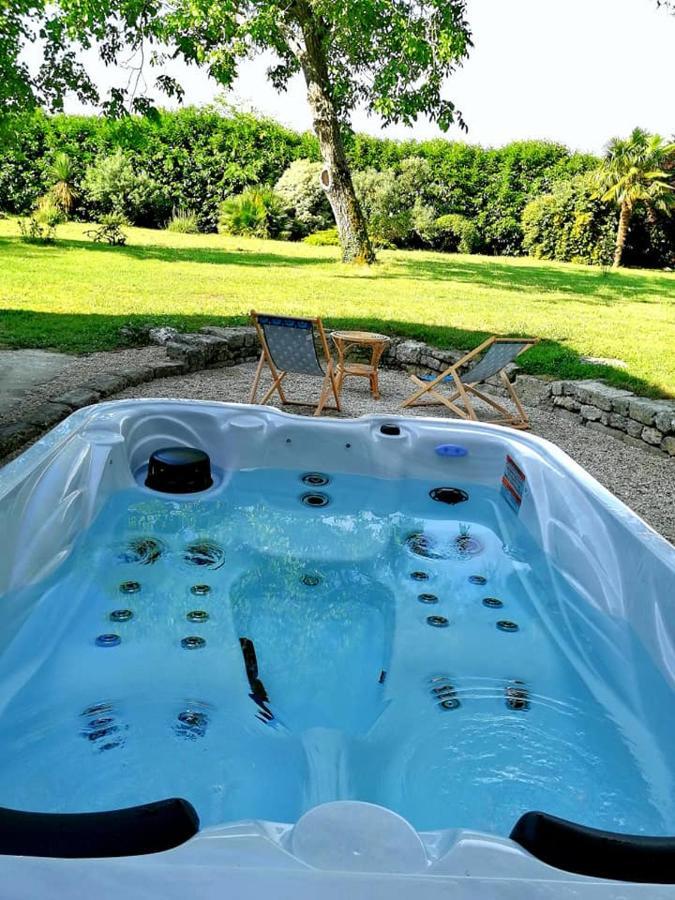 Gite Dans Une Ambiance Vegetale Avec Spa Privatif Jazennes ภายนอก รูปภาพ